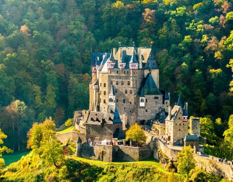 Eltz Castle 1024 x 800